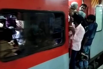 இனி ரயிலில் கடைசி நேர சிக்கலே இருக்காது - பயணிகள் பட்டியலில் புதிய நடைமுறை