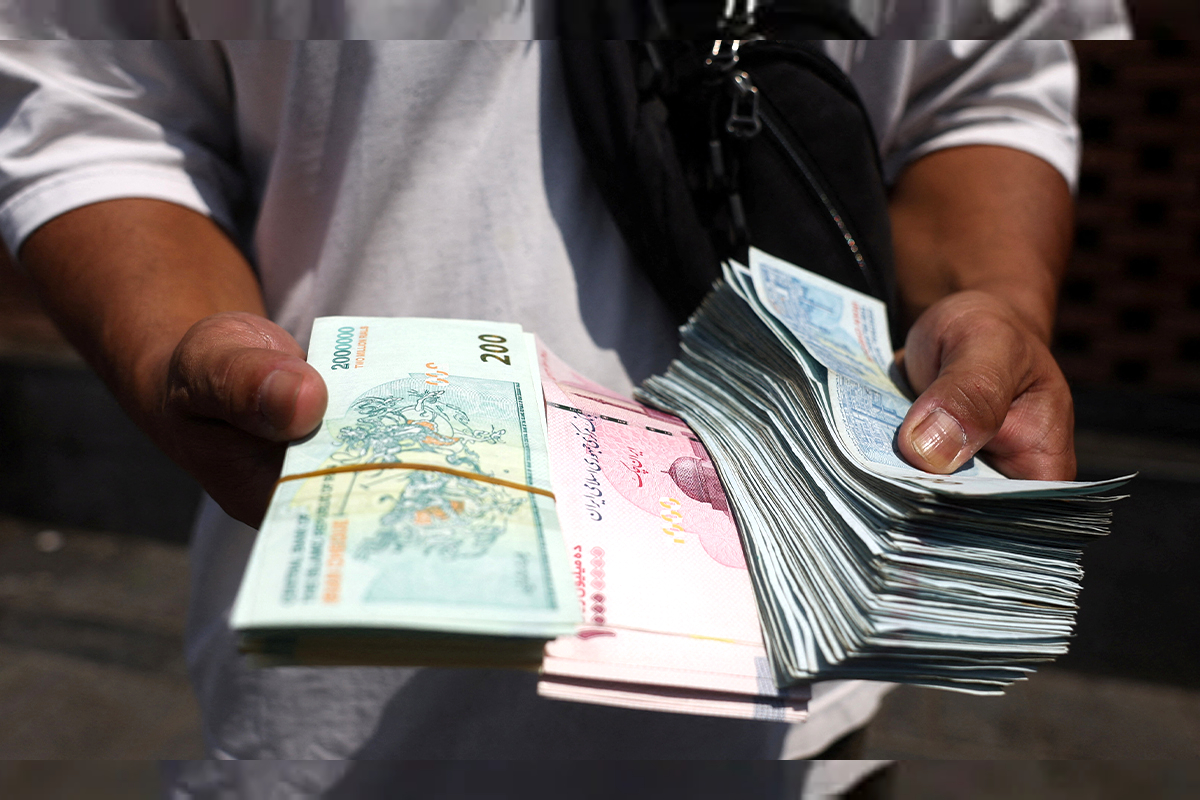 Iran-rial-hits-record-low-vs-dollar-Iran currency Iran-rial-hits-record-low-vs-dollar-Iran currency