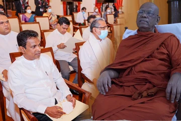 புதிய அமைச்சர்களுக்கு எச்சரிக்கை விடுத்துள்ள தேரர்