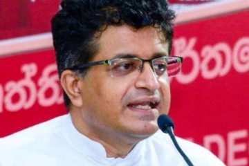 'பதவிக்காக மனசாட்சியை மறைக்க முடியவில்லை' மூட்டைகளுடன் கிளம்பினார் கம்மன்பில