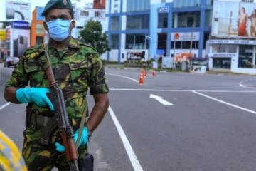 වහාම ක්‍රියාත්මක වන පරිදි ඇඳිරිනීතිය පනවයි..මුළු දිවයිනටම හදිසි නීතිය.