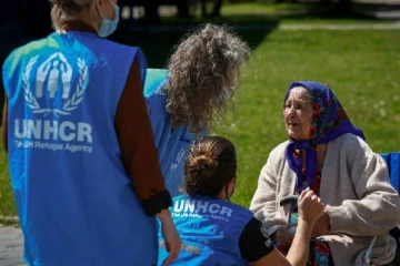 உலகம் முழுவதும் இடம்பெயர்ந்தோர் எண்ணிக்கை: வெளியான அதிர்ச்சி தகவல்