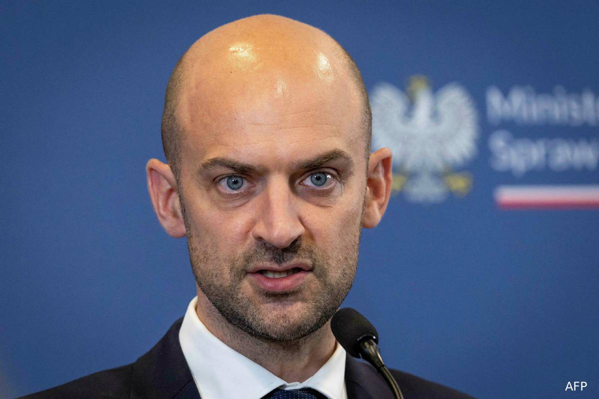 பிரான்ஸ் தூதருக்கு அடி உதை... ஈரான் மீது குற்றச்சாட்டு | France Says 2 Diplomats Detained Abused In Iran பிரான்ஸ் தூதருக்கு அடி உதை... ஈரான் மீது குற்றச்சாட்டு | France Says 2 Diplomats Detained Abused In Iran