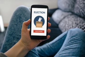 வீட்டில் இருந்தே ஸ்மார்ட் போன் மூலம் தேர்தலில் வாக்களிக்கலாம் - இந்திய மாநிலத்தில் அறிமுகம்