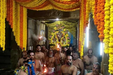 வைகுண்ட ஏகாதசி;  பெருமாள் கோயில்களில் மிகச்சிறப்பாக இடம்பெற்ற  சொர்க்கவாசல் திறப்பு