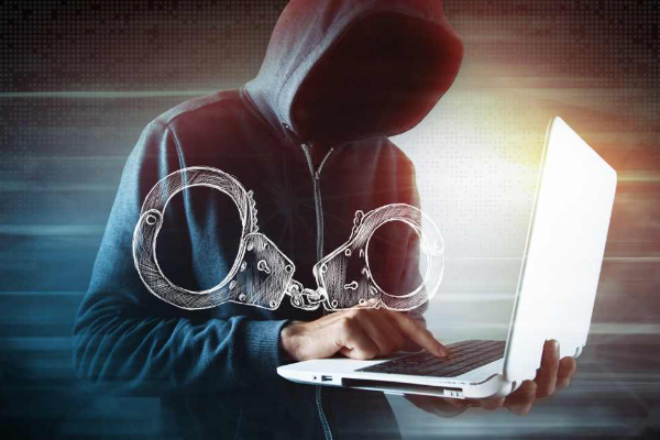 கூகுளில் இந்த 4 விஷயங்களை மட்டும் தேடாதீர்கள்! மீறினால் இதுதான் தண்டனை | 4 Things Avoid To Search In Google