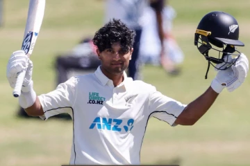 நியூசிலாந்தின் அரணாக மாறிய ரச்சின் ரவீந்திரா: களமிறங்கிய 4வது போட்டியிலேயே படைத்துள்ள சாதனை