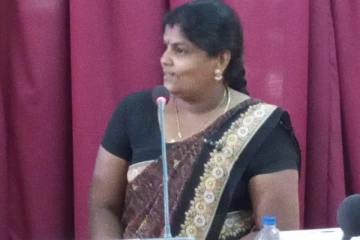 வருமானம் கிடைக்கக்கூடிய திட்டங்களை செயற்படுத்த வேண்டும்!: பிரதேச சபையில் நிறைவேற்றபட்ட தீர்மானம் (PHOTOS)