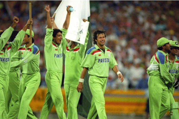 பாகிஸ்தான் T20 உலக கிண்ணம் வெல்லுமா? பின்னணியில் அவுஸ்திரேலியா தொடர்பு | Pakistan Win Icc Trophy If Australia Early Exit