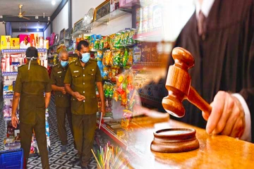 யாழில் சுகாதார சீர்கேட்டில் இயங்கிய உணவுகங்களுக்கு எதிராக கடும் நடவடிக்கை