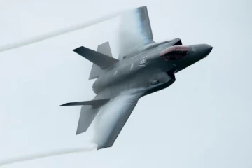 கனடாவில் வேலை வாய்ப்புக்காக காத்திருப்போருக்கு மகிழ்ச்சி தகவல்