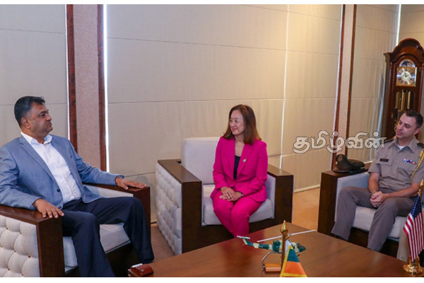 அமெரிக்க தூதுவருக்கு பிரியாவிடை: பாதுகாப்பு செயலாளருடன் சந்திப்பு | Us Ambassador Meets With Secretary Of Defense