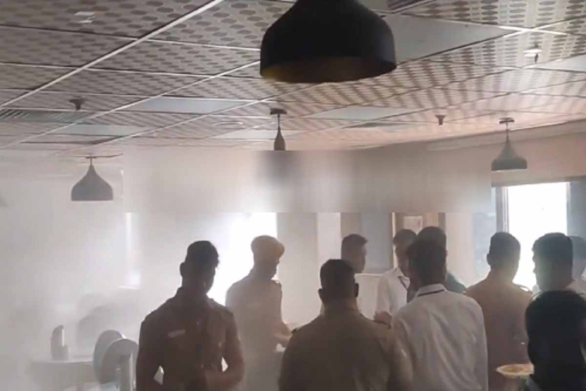 டெல்லியில் தமிழ்நாடு இல்லத்தில் தீ விபத்து | Tamilnadu House Delhi Fire Accident