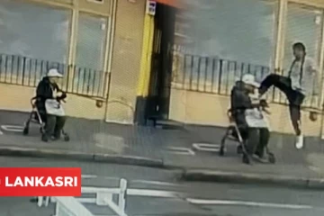 ஆசிய நாட்டு முதியவரை ஓடி வந்து மிதிக்கும் அமெரிக்கர்... ஒரு பயங்கர வீடியோ