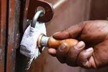 கோழி இறைச்சி கடைக்கு சீல்