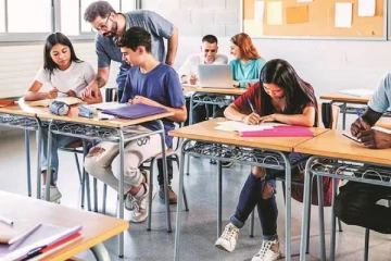 அமெரிக்காவில் விசா ரத்து செய்யப்பட்டவர்களில் 50% இந்திய மாணவர்கள் என தகவல்