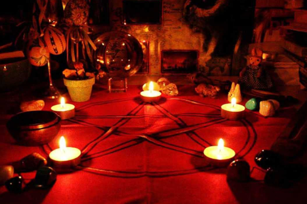 செய்வினை இருப்பது உண்மையா? செய்வினை யாரை அதிக அளவில் பாதிக்கும்? | Does Black Magic Is True And How It Affect People