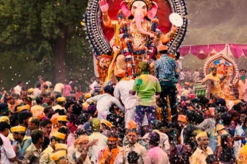 நாடு முழுவதும் விநாயகர் சதுர்த்தி விழா கோலாகலம் - பக்தர்கள் கொண்டாட்டம்