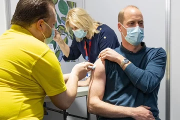 கொரோனா தடுப்பூசி போட்டுக் கொண்ட இளவரசர் வில்லியம்: அவரே பகிர்ந்த அதிகாரப்பூர்வ தகவல்