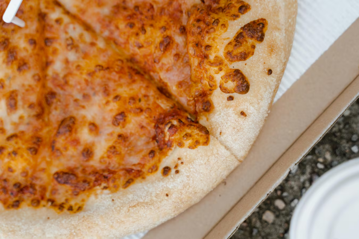 கனடாவில் விற்பனையாகும் இந்த பீட்சா குறித்து எச்சரிக்கை | Pizza Kits Sold At Costco Recalled