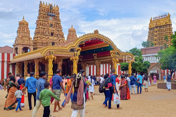 தீபாவளியை முன்னிட்டு நல்லூரில் சிறப்பு வழிபாடு | Deepavali Festival Day In Sri Lanka In 2025