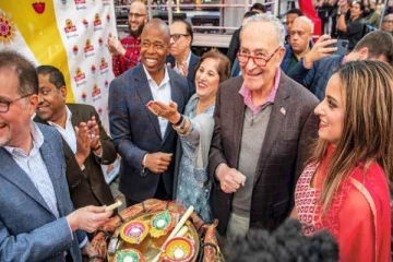 கமலா ஹாரீஸ் - டிர்ம்ப் வீடுகளில் இடம்பெற்ற சிறப்பு நிகழ்ச்சிகள்!