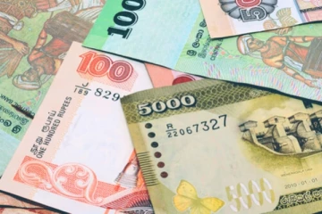 රුපියල් ලක්ෂයේ වටිනාකම තිස්දාහට අඩු වුණ හැටි දේශපාලන ප්‍රබලයෙක් පවසයි..