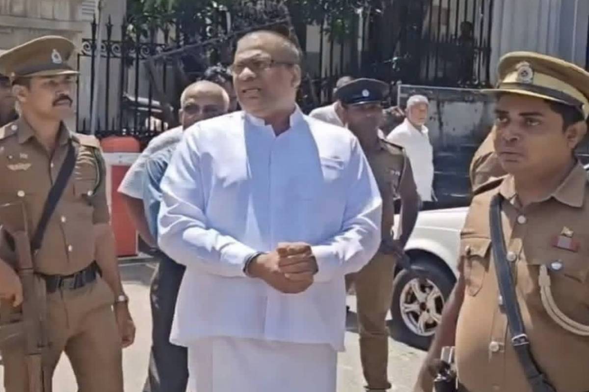 ஞானசார தேரரின் காவியுடையை களைக்க எடுக்கப்பட்ட தீர்மானத்துக்கு எதிராக மேன்முறையீட்டு நீதிமன்றத்தில் எழுத்தாணை மனு | Petition Removal Gnanasara Thero Saffron Robes