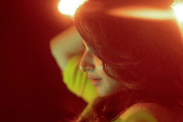 வாய்ப்புக்காக எல்லைமீறவும் தயாரான ராசியில்லா நடிகை!! வரிசைகட்டும் தயாரிப்பாளர்கள்..