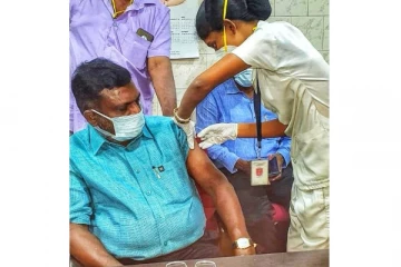 2வது தவணை தடுப்பூசியை போட்டுக்கொண்டார் திருமாவளவன்