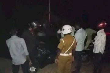 யாழில் நான்கு வாகனங்கள் மோதி விபத்துக்குள்ளானதில் ஒருவர் பலி