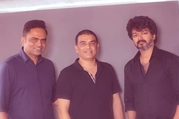 விஜய் படத்தின் பூஜையில் சூப்பர் ஸ்டார் நடிகர்.. அட, இவரா