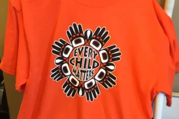 ஆரஞ்சு வண்ண உடை அணிந்து சிறப்பு கூட்டங்களை முன்னெடுக்கும் பி.சி ஆசிரியர்கள்