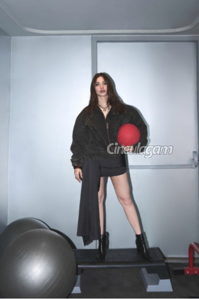 இன்று 36வது பிறந்தநாளை கொண்டாடும் நடிகை தமன்னாவின் சொத்த மதிப்பு... எத்தனை கோடி தெரியுமா? | Tamannaah Turns 36 Today Net Worth Details