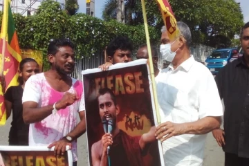 ஸ்தம்பிக்கவுள்ள தென்னிலங்கை - போராட்டக்காரர்களுடன் இணைந்த சரத் பொன்சேகா