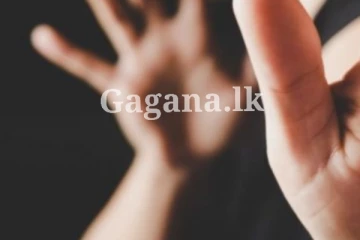 හැමෝම හොඳටම හඳුනන, ජනප්‍රිය නිළියකට ගුවන් තොටුපොළේ දී කම්මුල් පාරක්..(VIDEO)