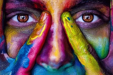 වර්ණ අපේ සිතුවිලි, හැඟීම වෙනස් කරන හැටි.