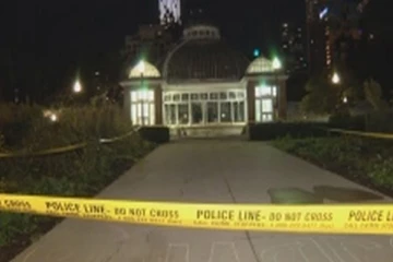 ரொறன்ரோவில் கத்தி குத்து தாக்குதலில் நபர் ஒருவர் பலி!