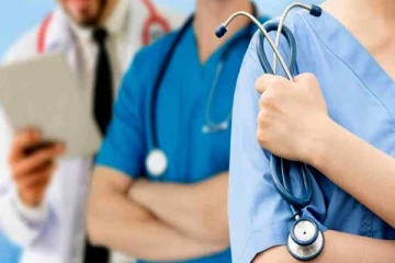 ஓய்வூதிய வயது திருத்தம்: வெற்றிடங்களை நிரப்ப மருத்துவர்கள் இல்லை