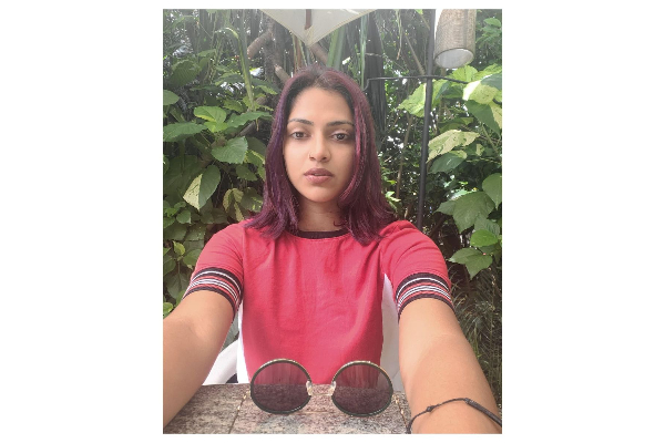 புதிய ஹேர் ஸ்டைலுக்கு மாறிய நடிகை அமலா பால்.. எப்படி மாறிவிட்டார் பாருங்க | Amala Paul New Hair Style