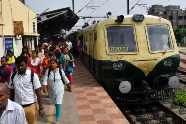 இனி ரயிலில் இதை செய்தால் ரூ.1000 அபராதம் - பயணிகளே கவனம்.. | Passengers Rs1000 Fine For Reels Railway Stations