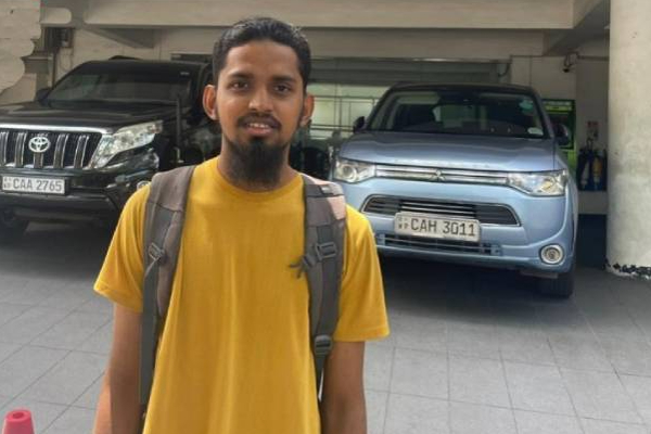 கிழக்கு பல்கலைக்கழக மாணவர் தாடிவைத்த விவகாரம்: விரிவரையாளர் அளித்த விளக்கம் | Eastern University Student S Bearded Affair
