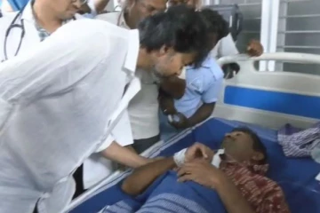 கள்ளக்குறிச்சிக்கு நேரில் சென்ற விஜய்! கள்ளச்சாராய சம்பவத்துக்கு நேரில் ஆறுதல்