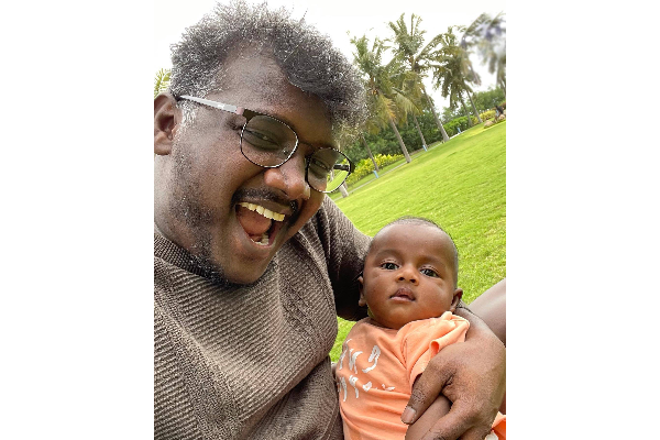 முதல்முறையாக தனது மகனின் புகைப்படத்தை வெளியிட்ட இயக்குனர் மாரி செல்வராஜ்! | Mari Selva Raj Son Pic
