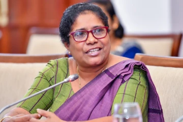 දැන් රුපියල ස්ථාවර වෙමින් තිබෙනවා.. රාජ්‍ය ආදා­යමත් වර්ධනය වෙලා - රුපියල ගැන ඇහුව අයට සමන්මලීගෙන් සද්දයක්