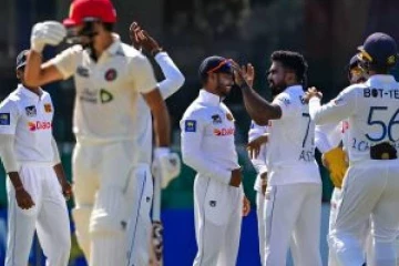 இலங்கை கிரிக்கெட் அணி வீரர் வைத்தியசாலையில் அனுமதி