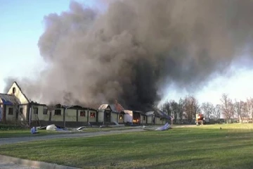 ரஷ்யாவின் தாக்குதலில் விண்ணை முட்டும் அளவிற்கு கரும்புகை!