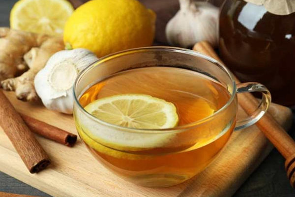 உங்க பிபியை மின்னல் வேகத்தில் குறைக்க இந்த ஒரே ஒரு பானம் போதும்....சூப்பர் பவர் கிடைக்குமாம்! | Ginger Garlic And Lemon Drink