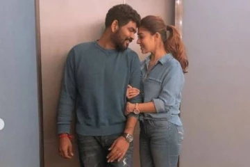 நயன்தாரா, விக்னேஷ் சிவன் திருமணத்திற்கு வந்த பாலிவுட் நடிகர் ஷாருக்கான்