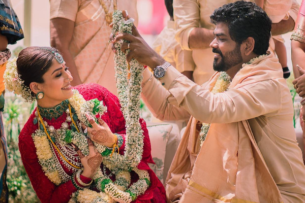 அடடா சூப்பர்...நயன்தாரா விக்னேஷ் சிவன் திருமண வீடியோ விரைவில் Netflix-ல் வெளியீடு...! - தமிழ்நாடு